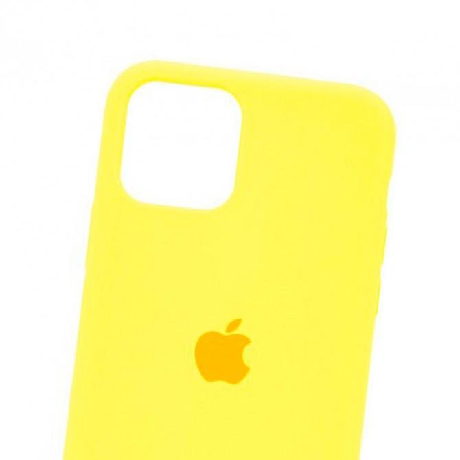 Оригинальный силиконовый чехол для iPhone 13 mini Желтый FULL-1