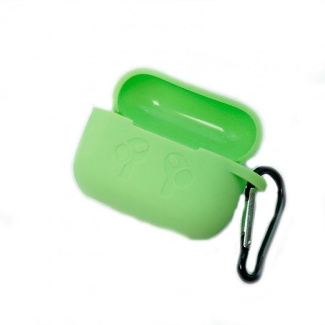 Чехол U-Like Silicone Protective Case For Airpods Pro with Lock Avocado-2