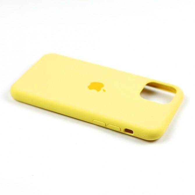 Чехол силиконовый для iPhone 11 Светло Желтый-2