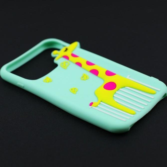 Чехол Universal Disney для iPhone 5.5" Giraffe Light Blue-3