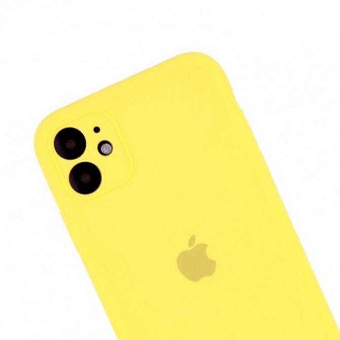 Оригинальный силиконовый чехол для iPhone 11 Светло Желтый FULL (SQUARE SHAPE)-1