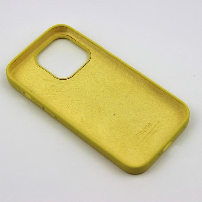 Оригинальный силиконовый чехол для iPhone 14 Pro NeonYellow FULL-1