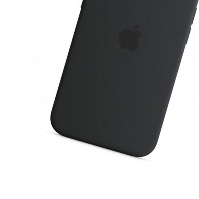 Оригінальний силіконовий чохол для iPhone 13 Pro Max Чорний-3