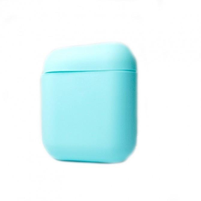 Чехол U-Like Silicone SLIM Protective Case For Airpods Light Blue-1